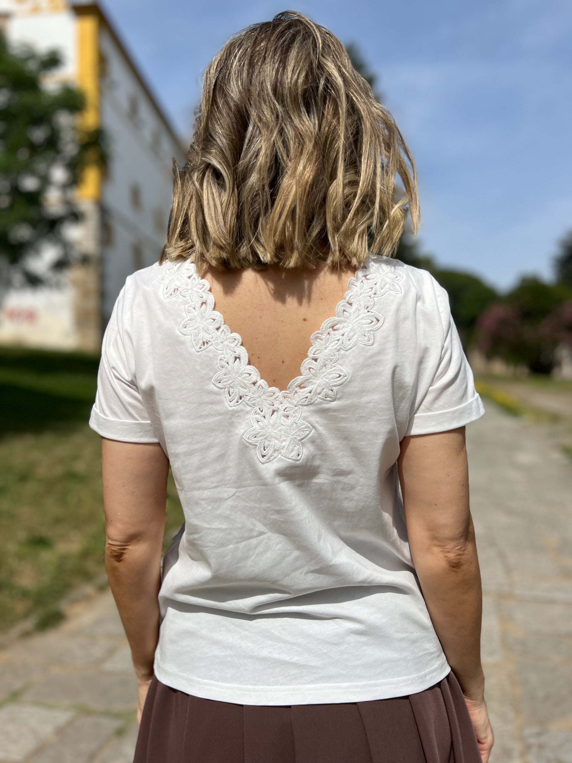 tshirt saline